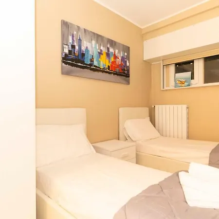 Piazza Solferino Lovely And Flat Apartment