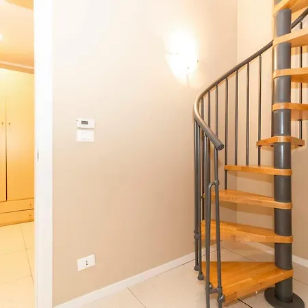 Piazza Solferino Lovely And Flat Apartment
