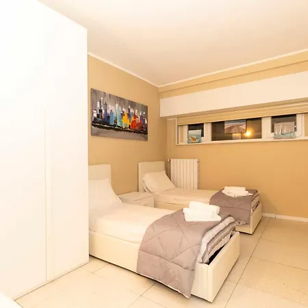 Piazza Solferino Lovely And Flat Apartment