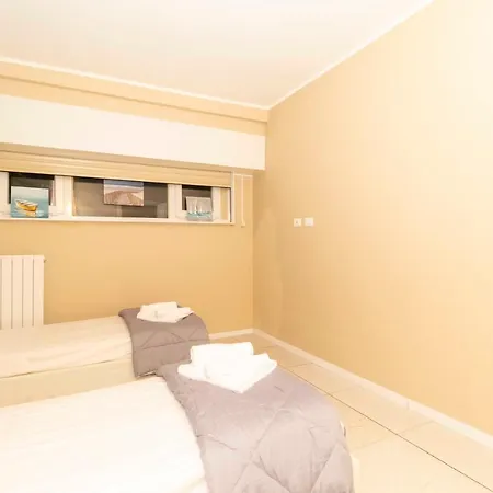 Apartment Piazza Solferino Lovely And Flat